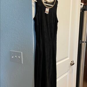 Black Sleeveless Maxi Dress Maggy London